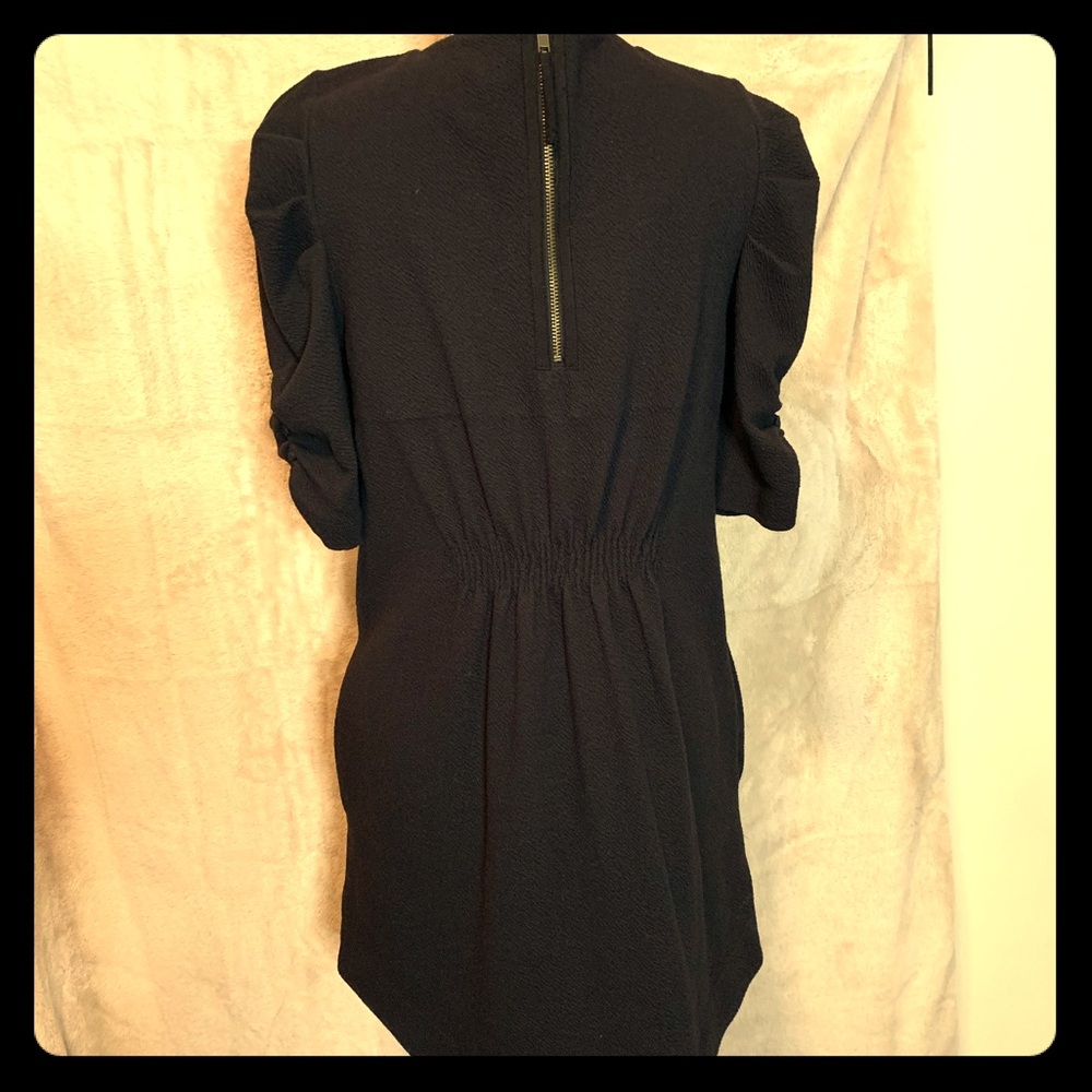POCKETS!!!  Black dress with pockets!